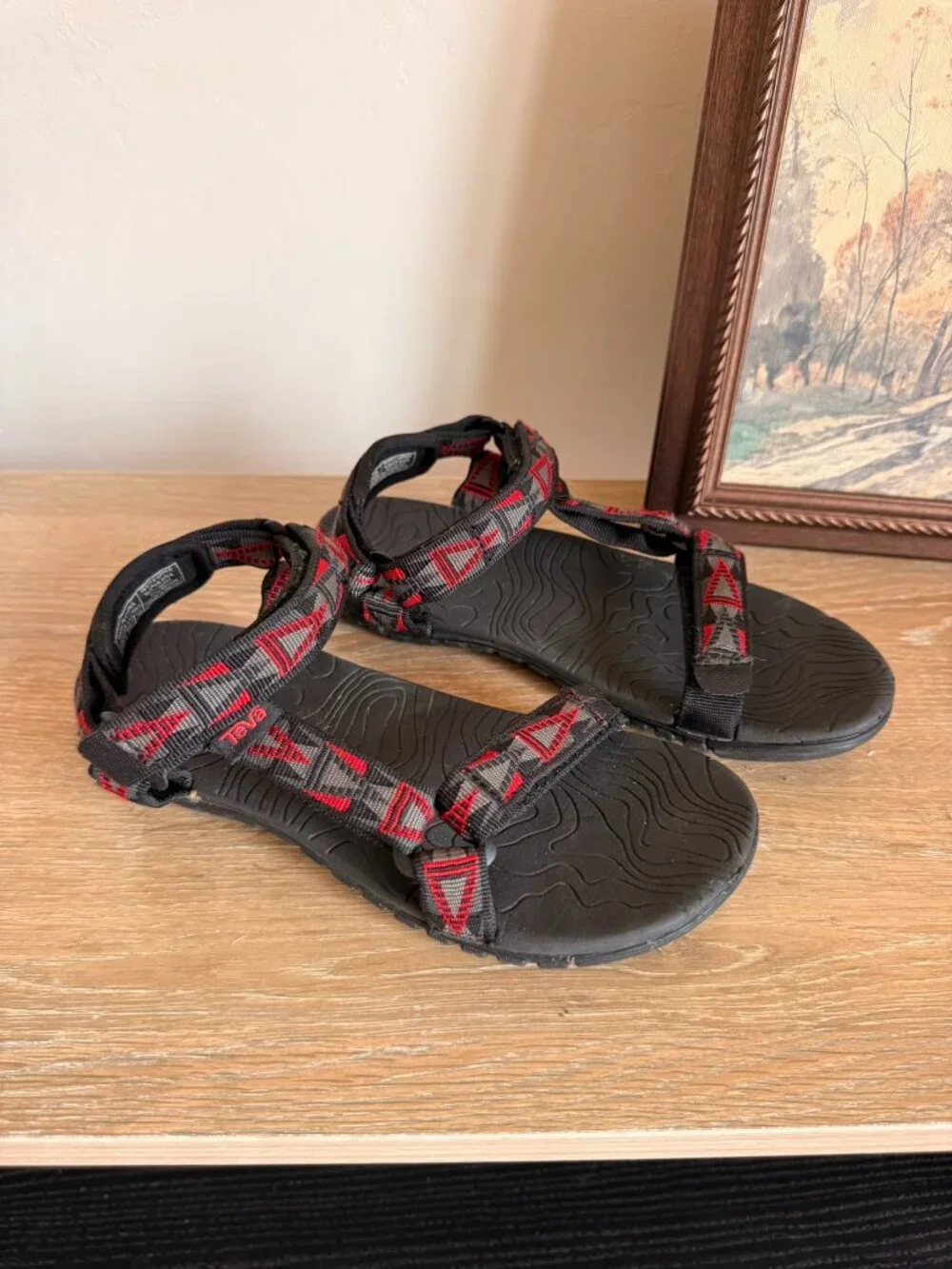 Teva Hurricane Sandals XLT 2 Sport Black Red & Gray Triangle Pattern Kids 3